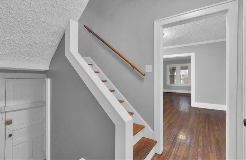 Building Photo - 1479 Bryden Rd