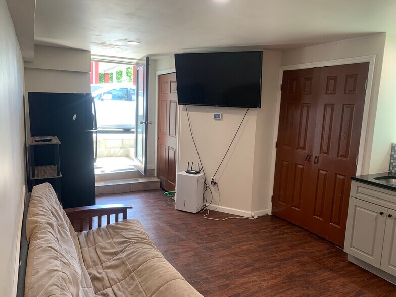 Building Photo - 2152 12th St