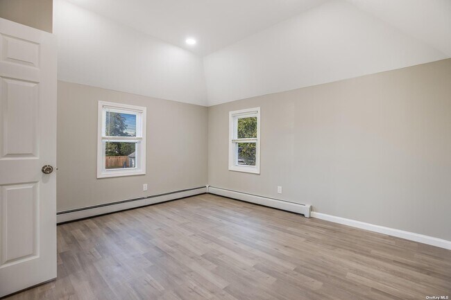 Building Photo - 29 Haab Ave