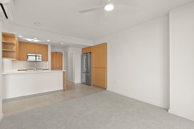 Building Photo - EV Station w/parking! Sky Ala Moana 1BR, 1BA, 2PKG, AC, W/D