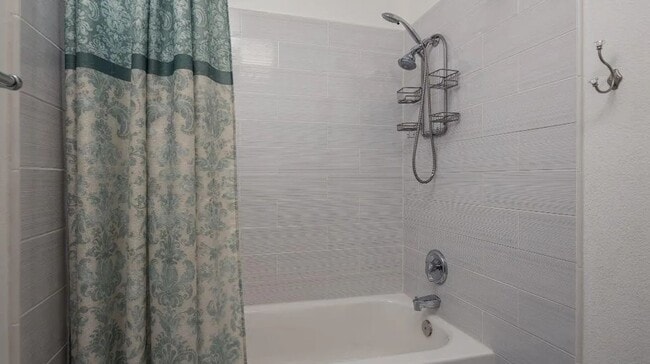 Building Photo - Cozy 3 Bedroom, 2.5 Bath Home in Eagle River