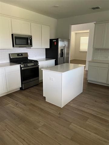 Building Photo - 8024 Acanthus St