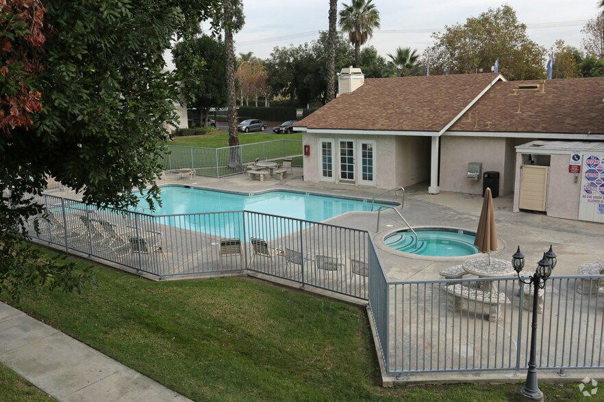 Harris Place Apartments 451 E Riverside Dr Ontario CA 91761