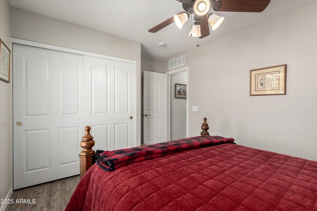 Building Photo - 16325 W Paradise Ln