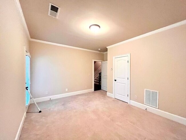 Building Photo - 1040 Jardin Ct
