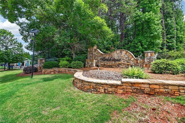 Building Photo - 1542 Brookmere Way
