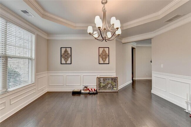 Building Photo - 5525 Nesmith Ct
