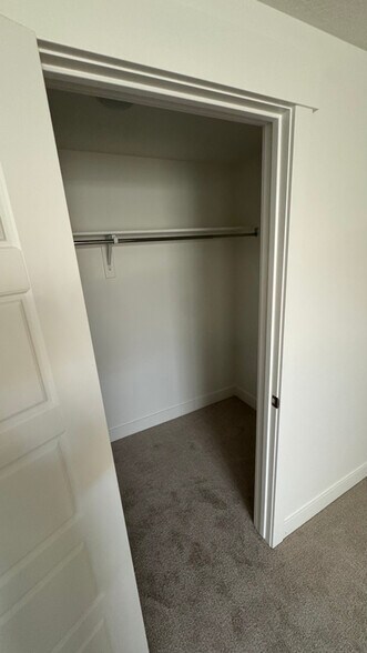 Building Photo - 204 N Rick Way