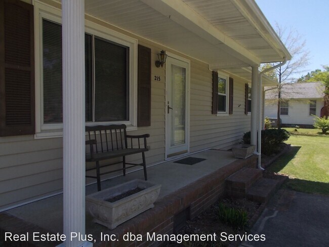 Building Photo - 3 br, 2 bath House - 215 Gibbs Road