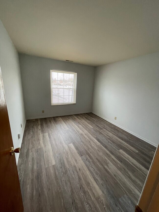 One of two bedrooms - 7 Meadow Ln