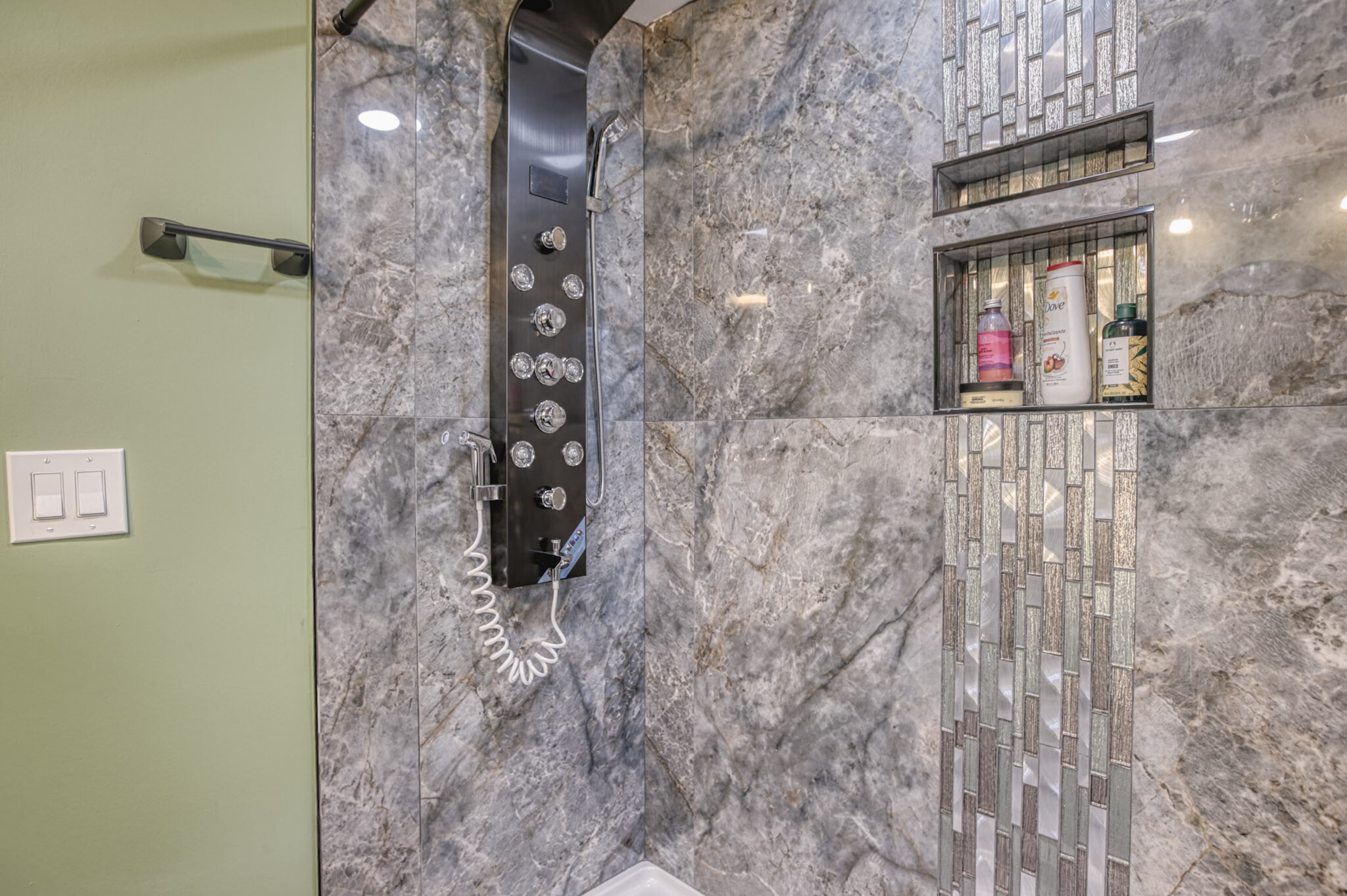 Shower in 2nd Bathroom - 39 Quarry St
