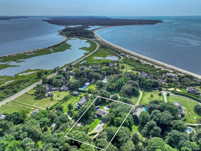 Building Photo - 495 Maple Ln