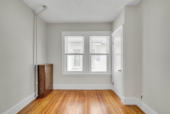 Building Photo - 228 Harvard St