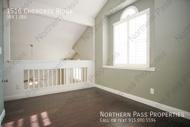 Building Photo - Gorgeous 3 Bedroom Westside Home!