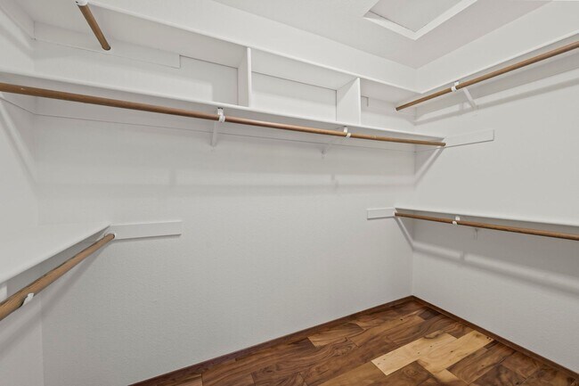 Building Photo - Single-Story El Dorado Hills Home with Vau...