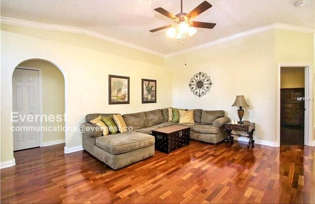 Building Photo - 136 Pine Isle Dr