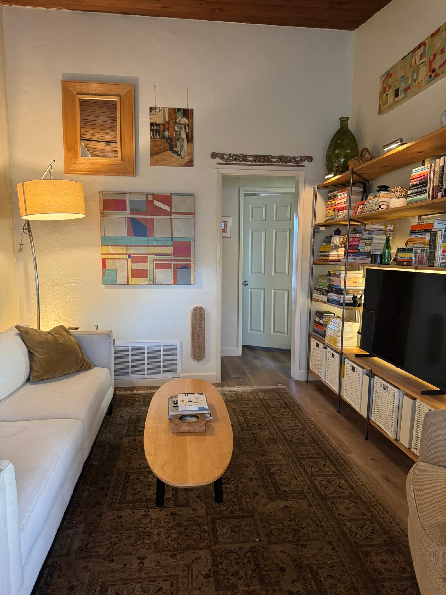 Building Photo - 2075 Thomas Ave