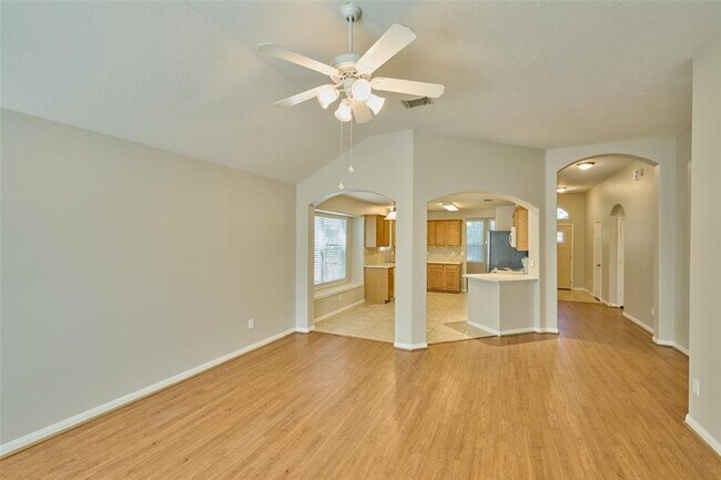 Building Photo - 3733 Breckenridge Dr