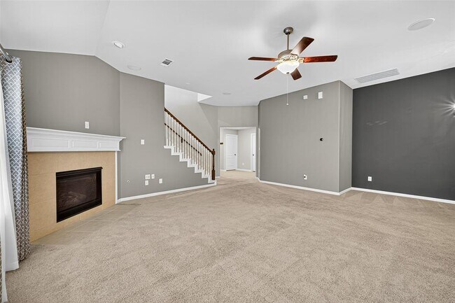 Building Photo - 18214 Almond Place Lane
