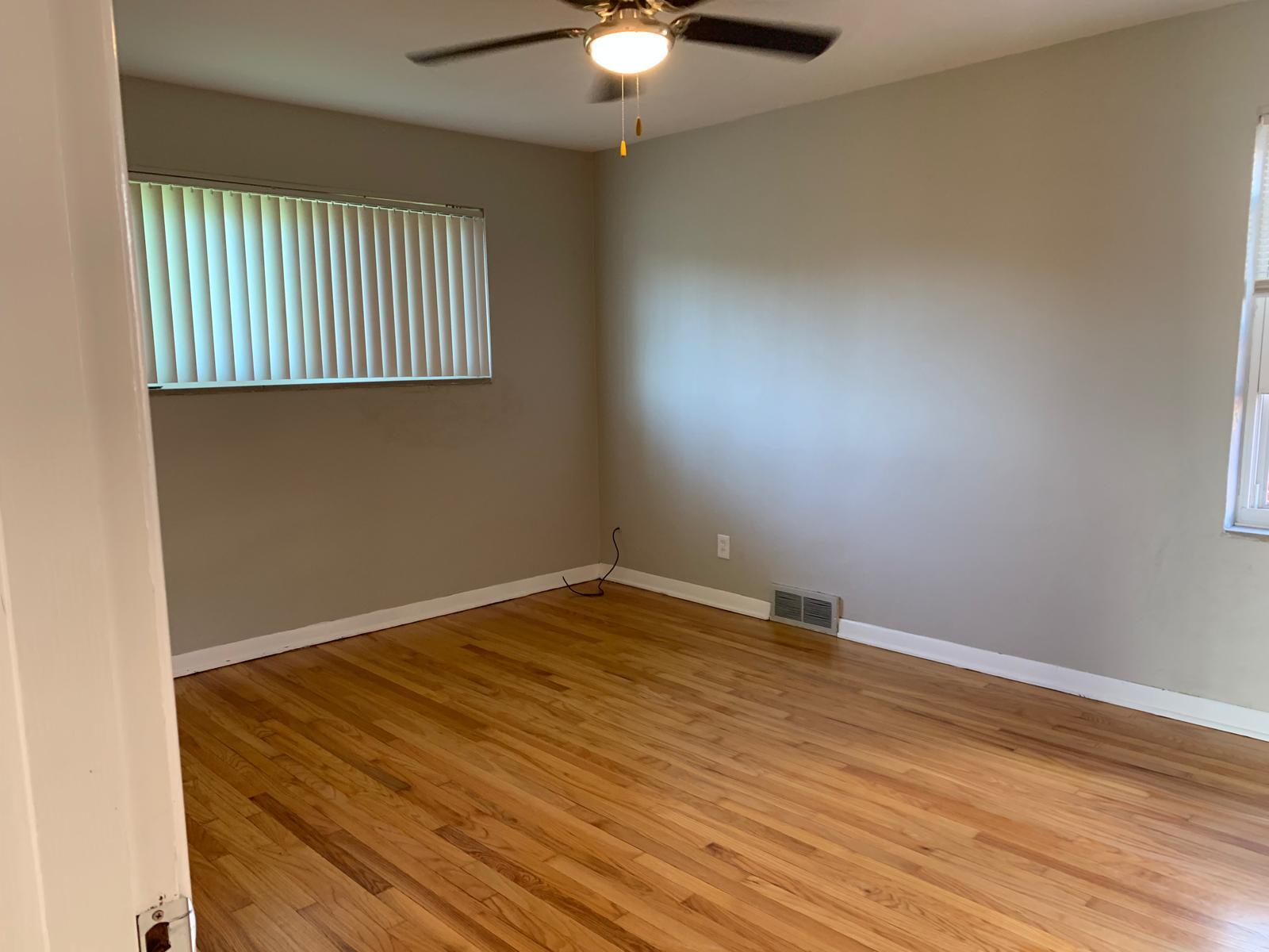 Main Bedroom - 7107 Dartmouth Ave