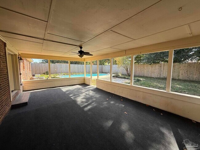 Building Photo - 6931 Falcon Dr