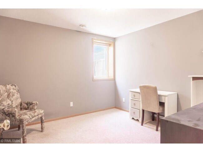 Building Photo - 2828 Faulkner Dr