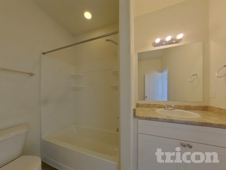 Building Photo - 791 Endeavor Wy