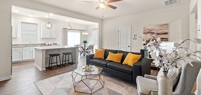 Building Photo - 3750 Yorkshire Pl