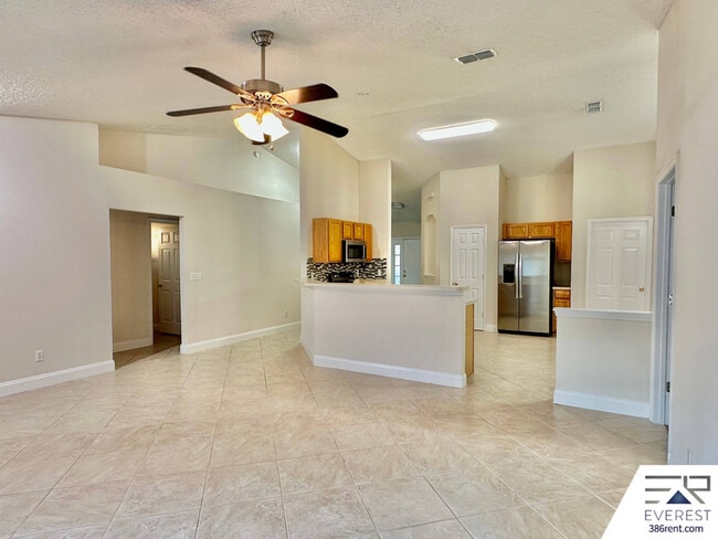 Building Photo - 5 Buffalo View Ln