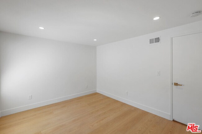 Building Photo - 4344 Gayle Dr
