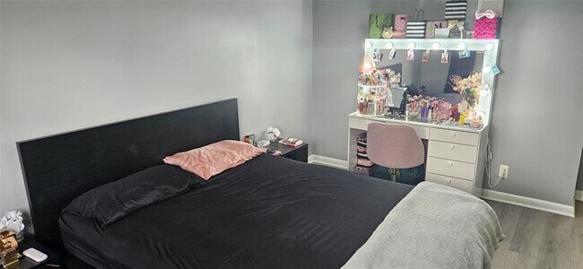 Building Photo - 2262 Discovery Cir W