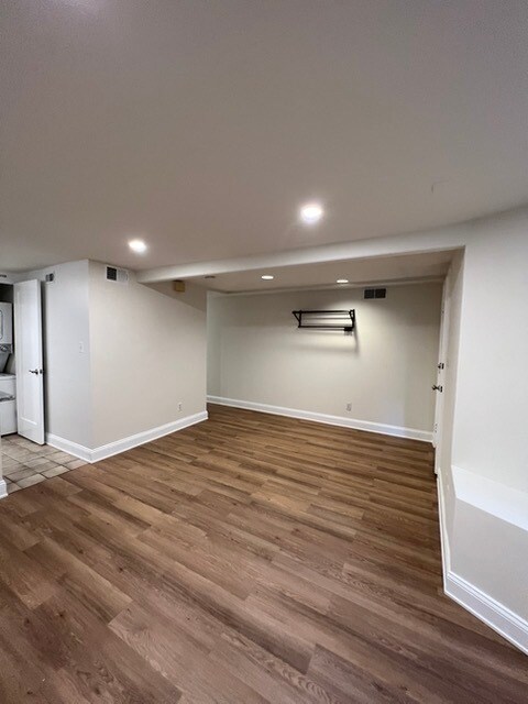 Living - 1735 1/2 T St NW