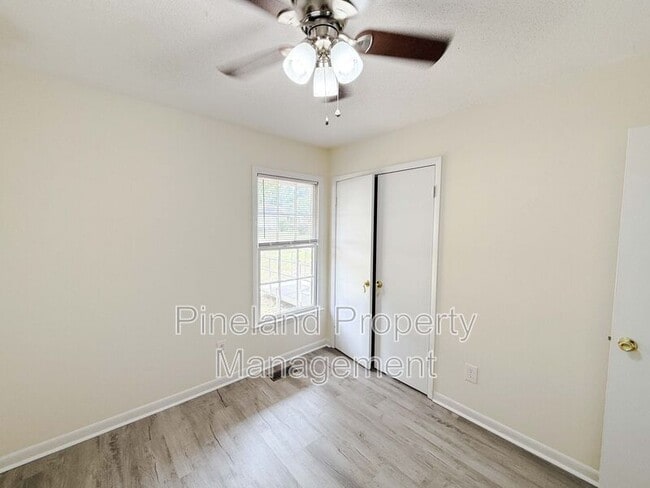 Building Photo - 518 Suffolk Ct