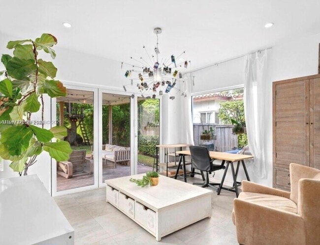 Building Photo - 5120 Cherokee Ave