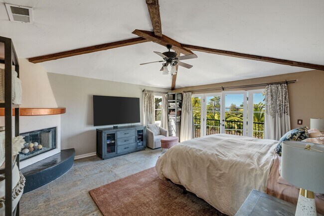 Building Photo - 1809 Palos Verdes Dr W