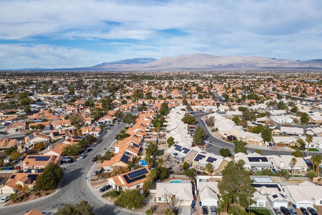 Building Photo - 4408 Rippling Brook Dr