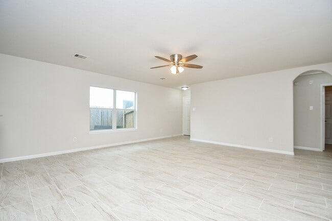 Building Photo - 17119 Hawks Landing Dr