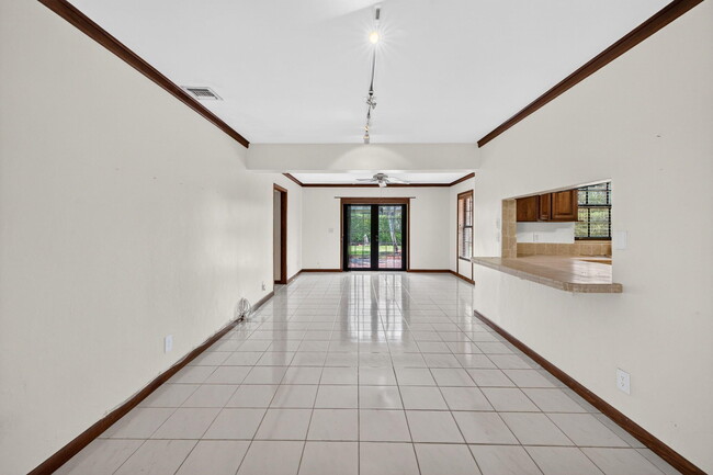Building Photo - 2060 Tropic Isle