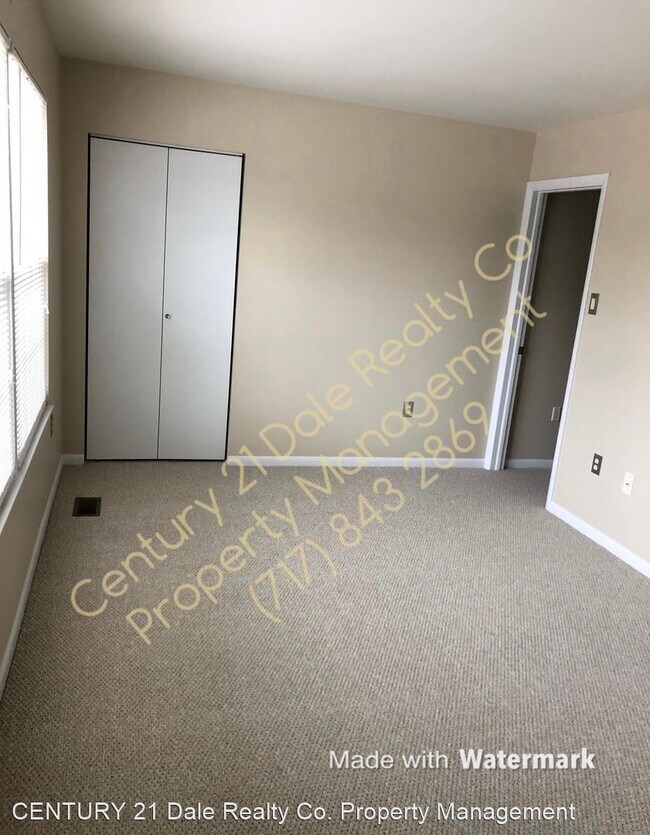 Building Photo - 2 br, 1.5 bath House - 20 Williamstown Circle