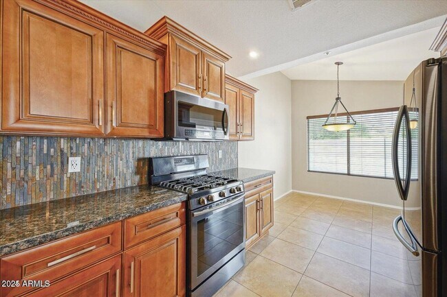 Building Photo - 11144 E Laurel Ln