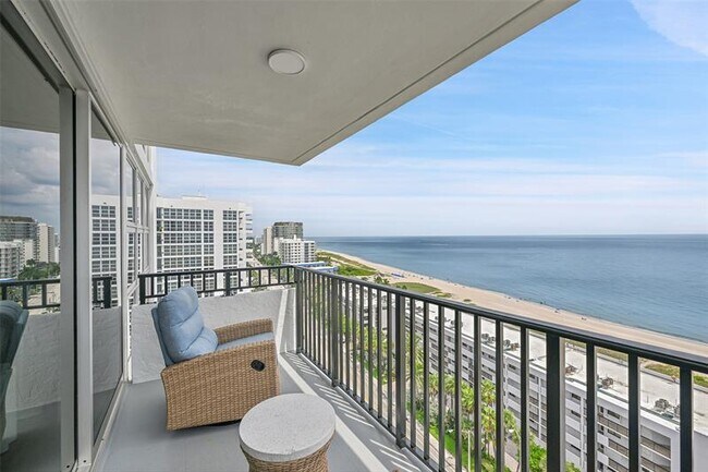 Building Photo - 525 N Ocean Blvd