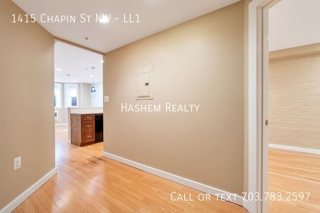 Building Photo - 1415 Chapin St NW
