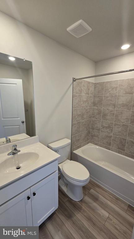 Building Photo - 1230 Red Clover Ln