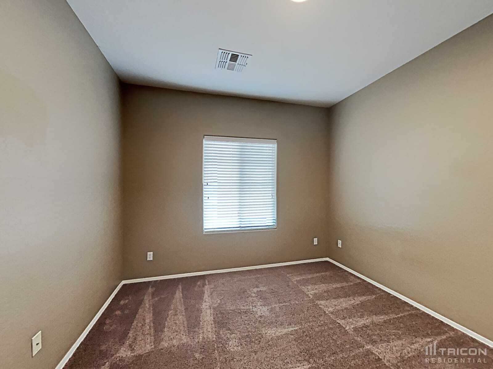 Building Photo - 10117 W Luxton Ln