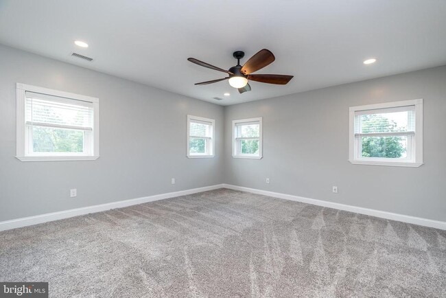 Building Photo - 402 Layfield Rd