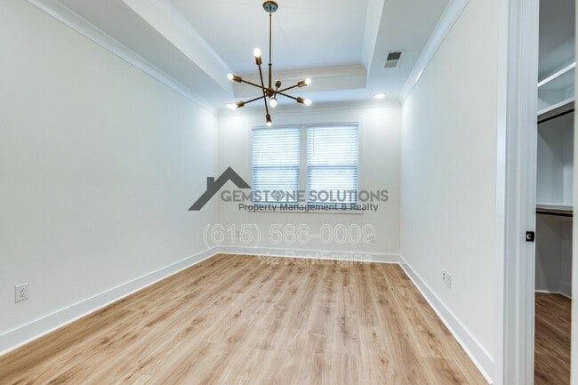 Building Photo - 669 Westboro Dr