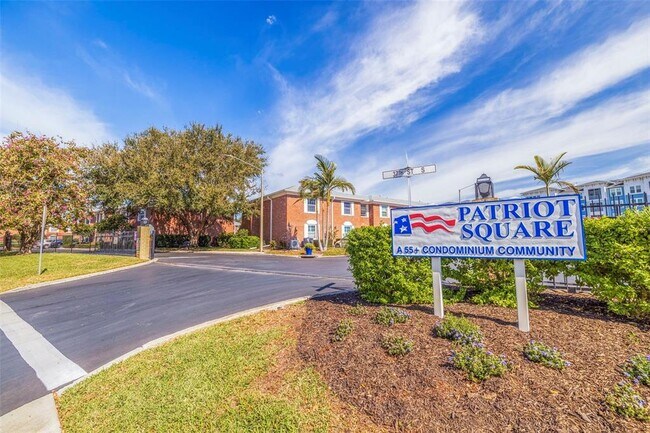 Building Photo - 3847 35th Way S