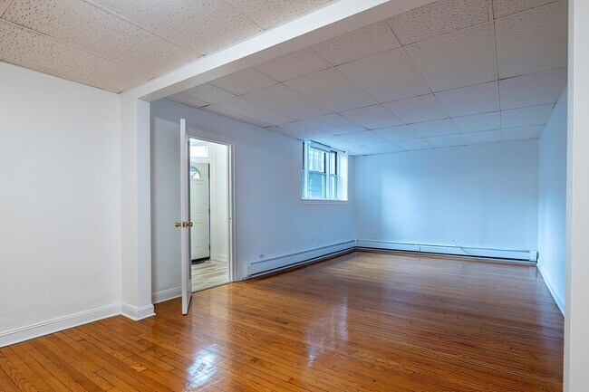 Building Photo - 50 N Broadway