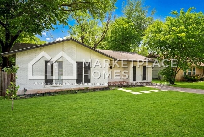 Building Photo - 4605 Brassiewood Dr