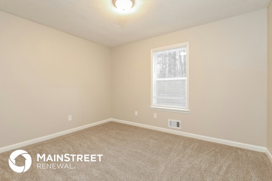 Building Photo - 2246 Camden Ct